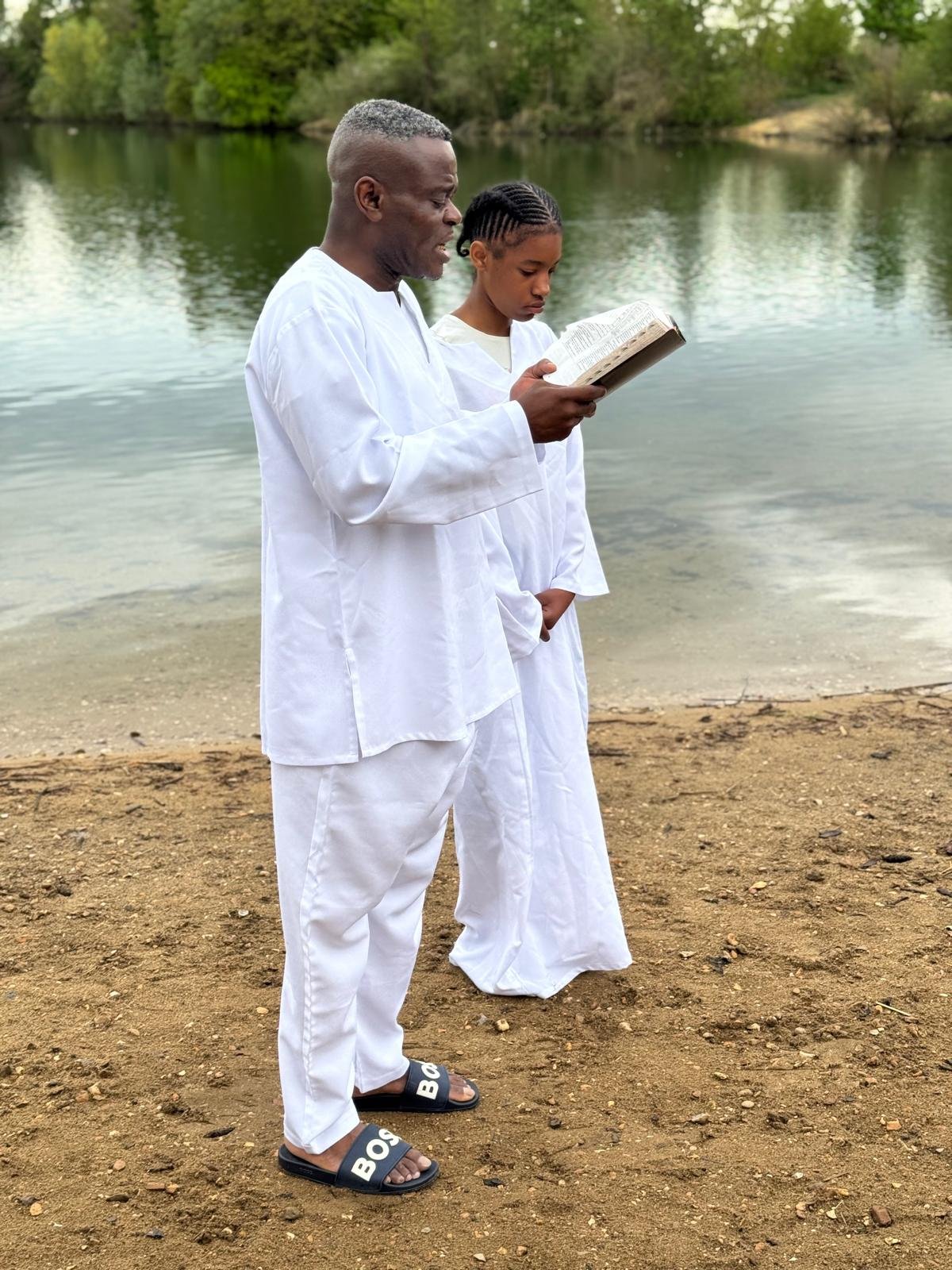 Service de bapteme a Logos Tabernacle Paris